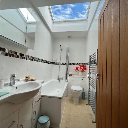 Oak Valley Lodges & Camping Pett 외부 사진