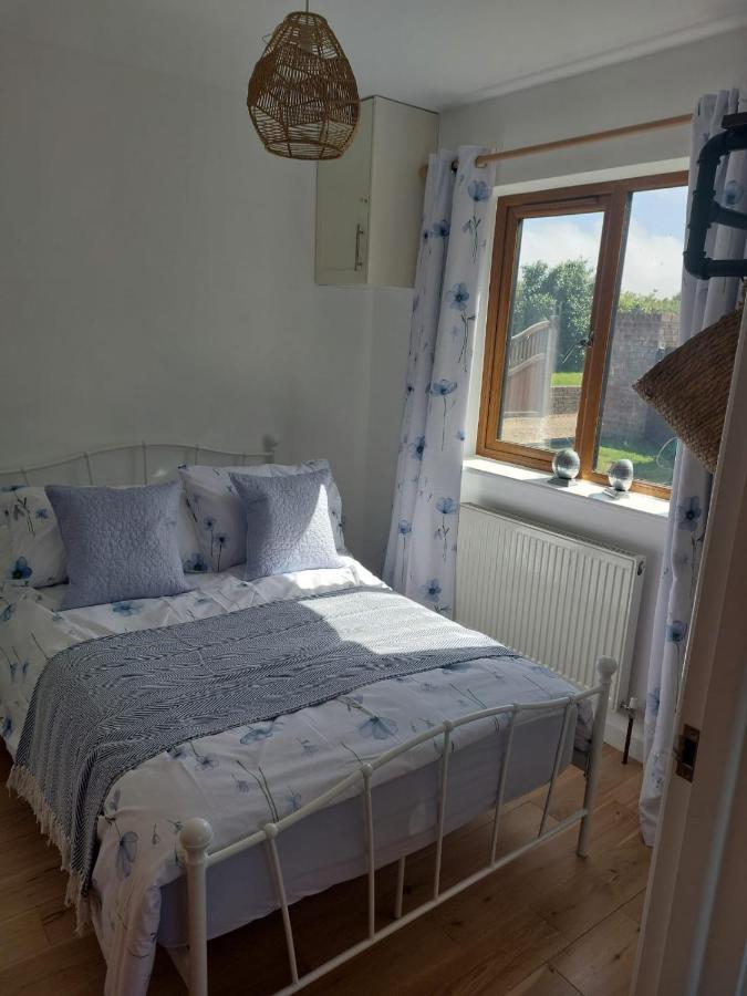 Oak Valley Lodges & Camping Pett 외부 사진