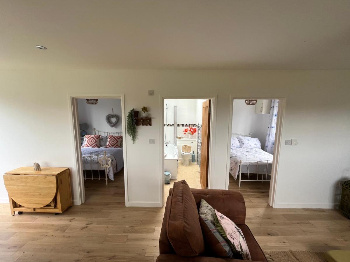 Oak Valley Lodges & Camping Pett 외부 사진